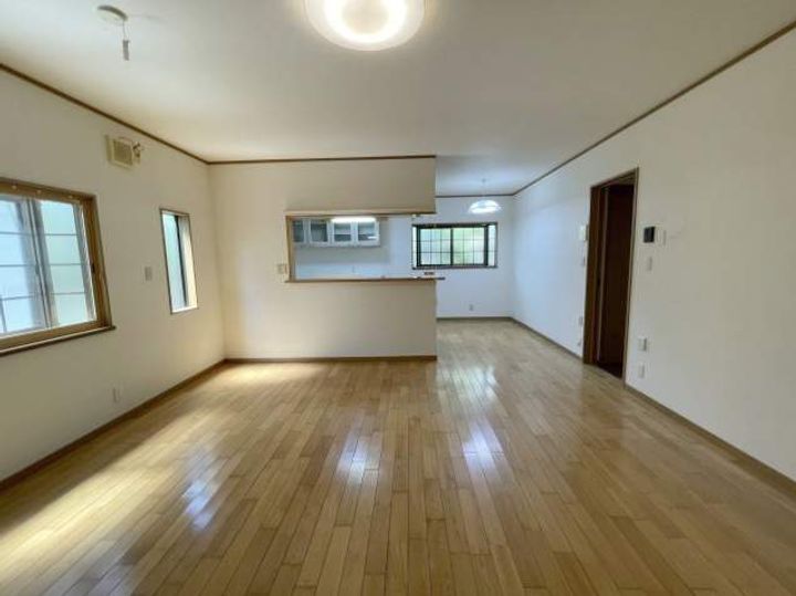 福岡県那珂川市王塚台2丁目(一戸建)の賃貸物件の居間