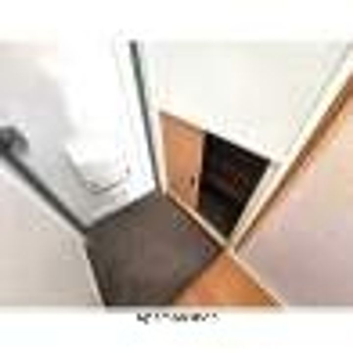 福岡県福岡市南区老司1丁目の賃貸マンションの玄関