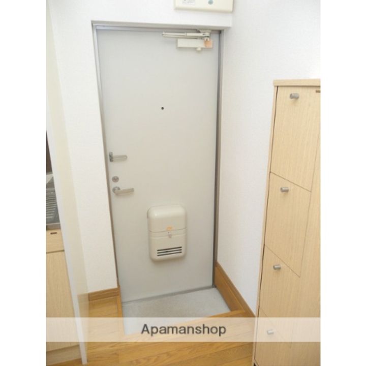 福岡県福岡市中央区今川2丁目の賃貸アパートの玄関