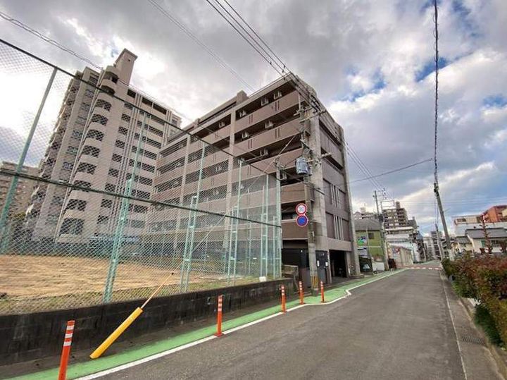 福岡県福岡市博多区博多駅南5丁目の賃貸マンションの外観