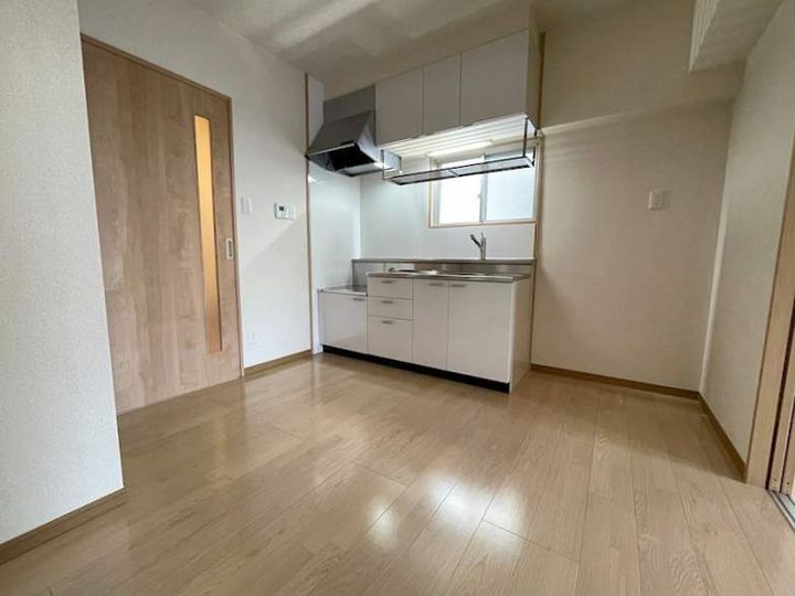 福岡県福岡市博多区博多駅南3丁目の賃貸マンションの内装