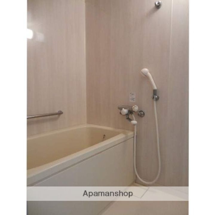 福岡県福岡市中央区小笹1丁目の賃貸マンションの風呂