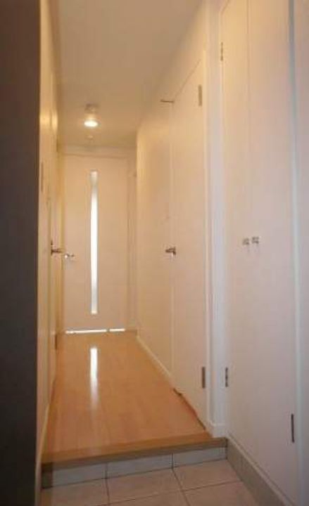 エンクレスト御供所の玄関