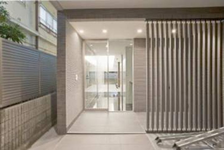 福岡県福岡市中央区天神3丁目の賃貸マンションの外観