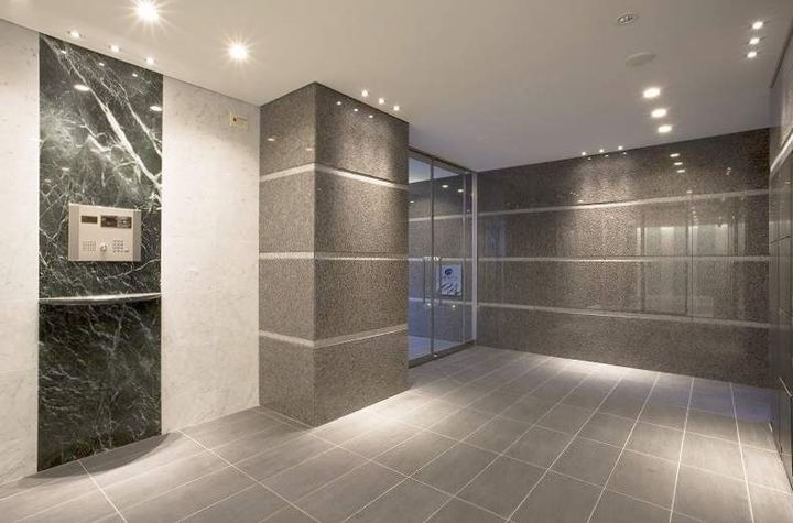 福岡県福岡市中央区天神3丁目の賃貸マンションの外観