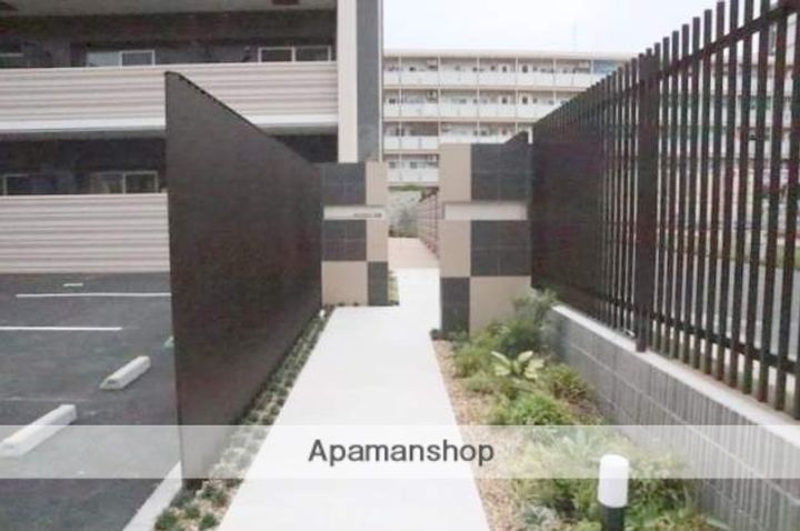 アーヴェンス吉塚の外観