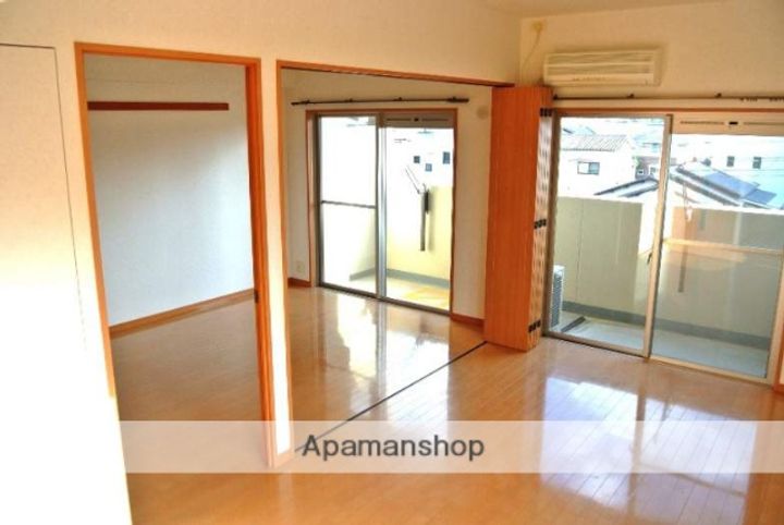 グランシャリオ住吉の居間