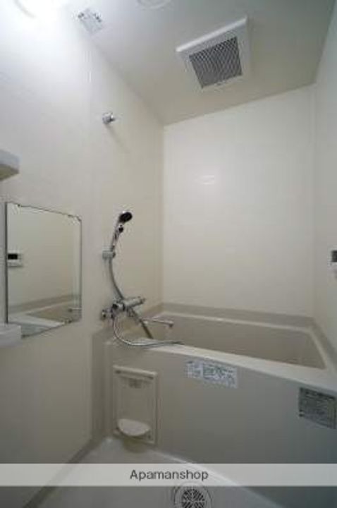 ALFACIO DE CLAVE(アルファシオディクレイヴ)の風呂