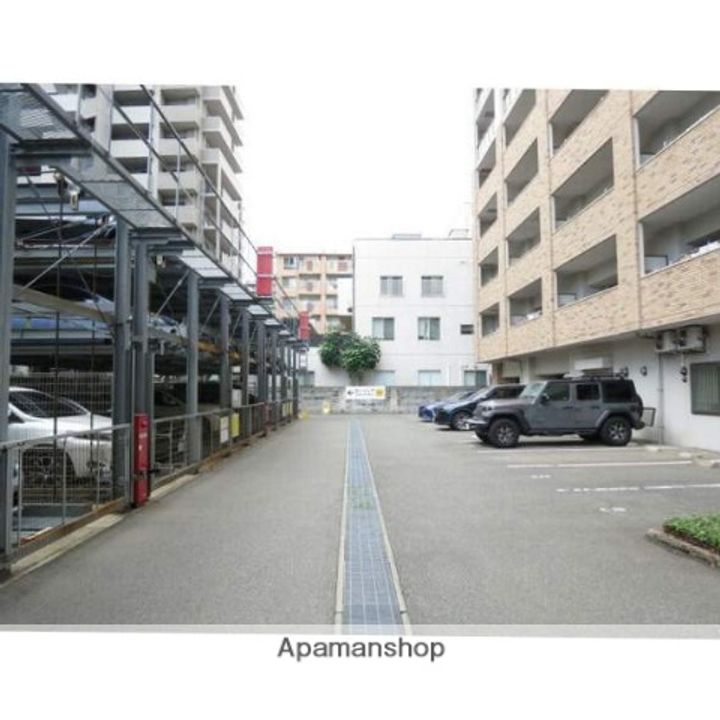 福岡県福岡市中央区荒戸2丁目の賃貸マンションの外観