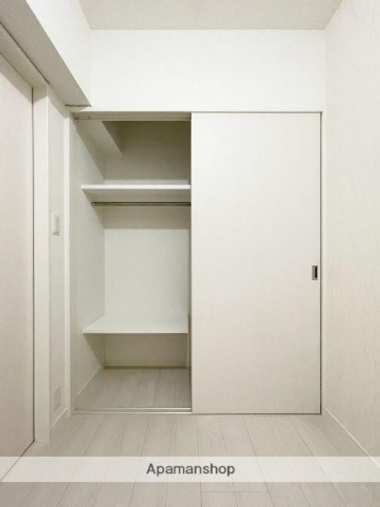 福岡県福岡市中央区舞鶴1丁目の賃貸マンションの内装