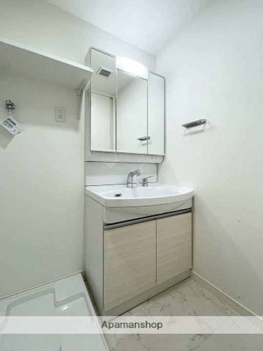 福岡県福岡市中央区舞鶴1丁目の賃貸マンションの内装