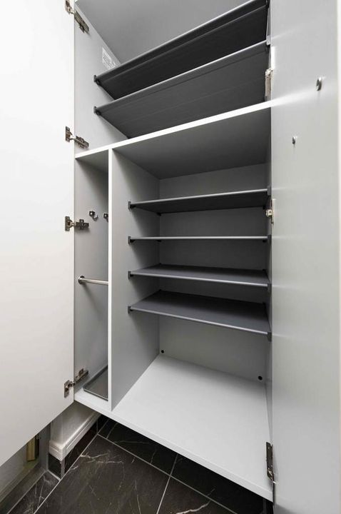 福岡県福岡市中央区白金1丁目の賃貸マンションの内装