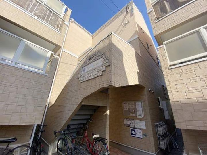 福岡県福岡市南区井尻1丁目の賃貸アパートの外観