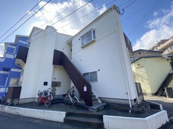 福岡県福岡市博多区空港前2丁目の賃貸アパートの外観