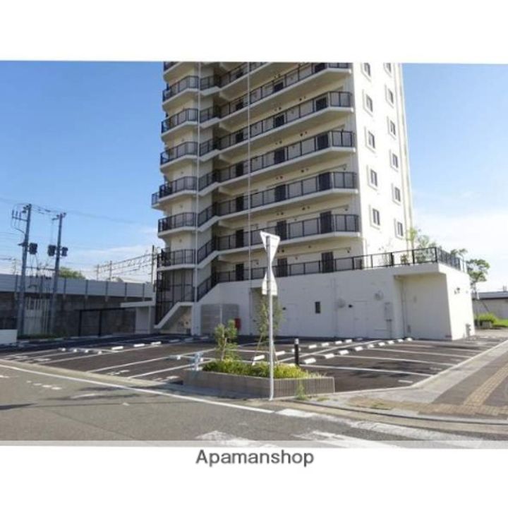 福岡県福岡市東区名島3丁目の賃貸マンションの外観