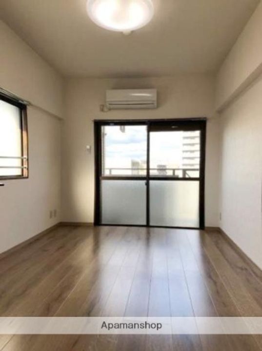 アートイン原田の内装