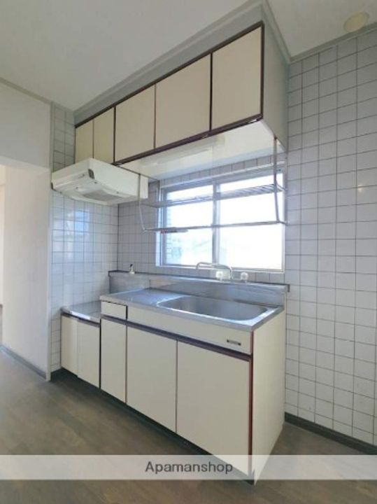 福岡県福岡市東区多々良1丁目の賃貸マンションのキッチン
