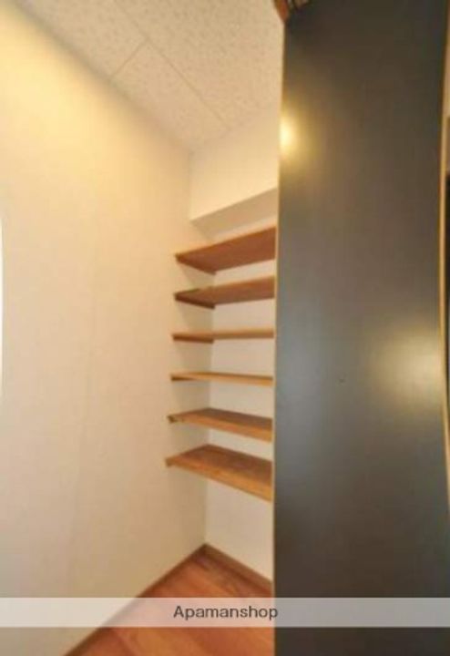 福岡県福岡市東区箱崎4丁目の賃貸マンションの玄関