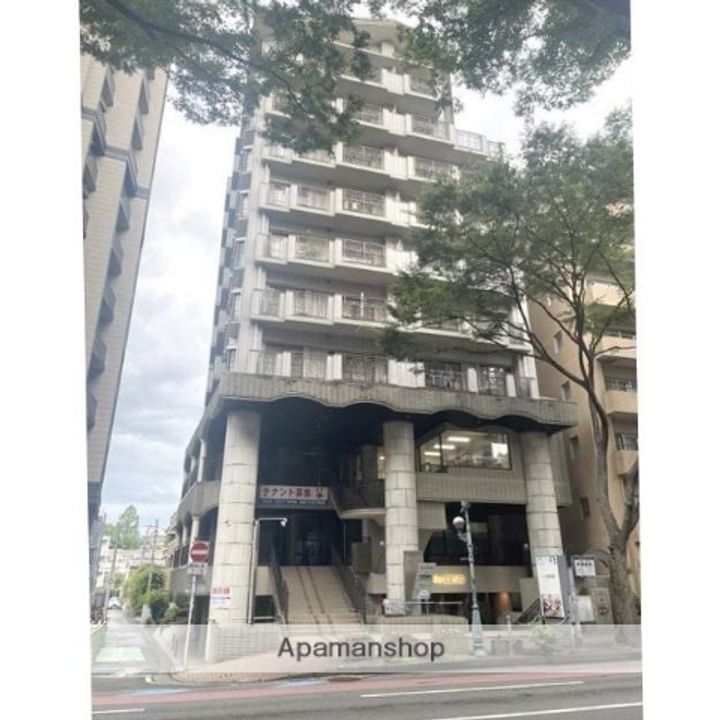 福岡県福岡市中央区赤坂2丁目の賃貸マンションの外観