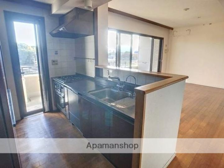 福岡県福岡市中央区赤坂3丁目の賃貸マンションの内装