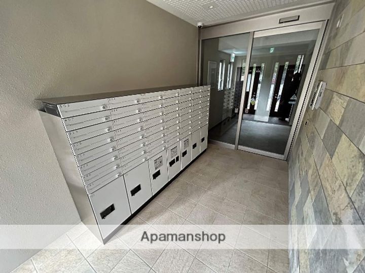 福岡県福岡市東区御島崎2丁目の賃貸マンションの外観