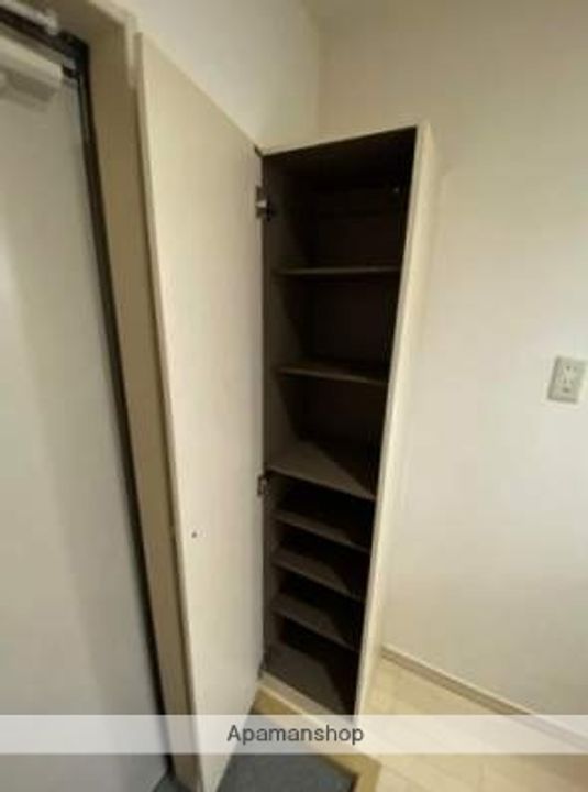 福岡県福岡市東区筥松2丁目の賃貸アパートの内装