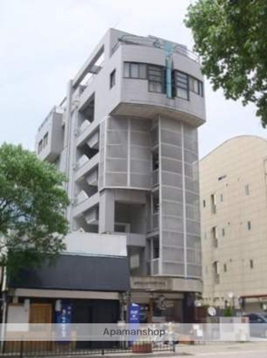 福岡県福岡市中央区六本松2丁目の賃貸マンションの外観