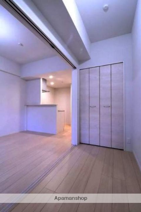 福岡県福岡市中央区清川3丁目の賃貸マンションの居間