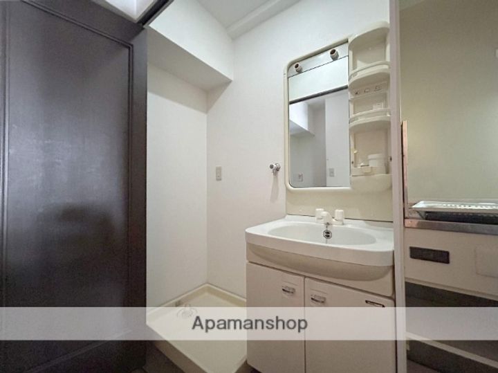 福岡県福岡市中央区荒戸2丁目の賃貸マンションの内装