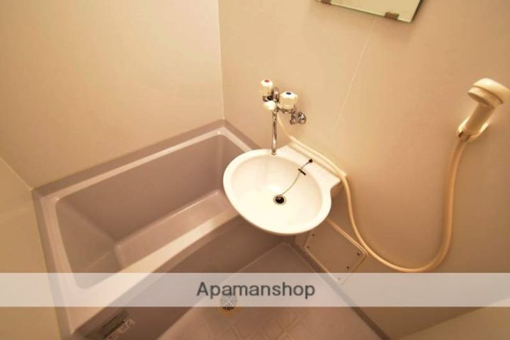 福岡県福岡市中央区六本松3丁目の賃貸アパートの風呂