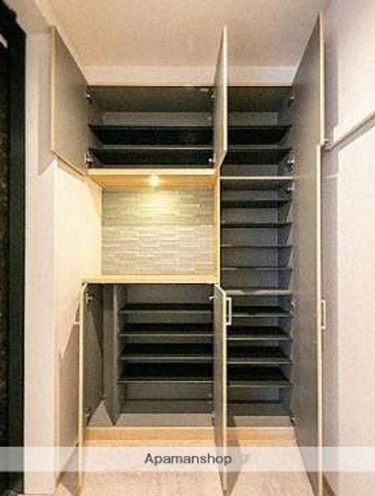 福岡県福岡市博多区博多駅南3丁目の賃貸マンションの内装