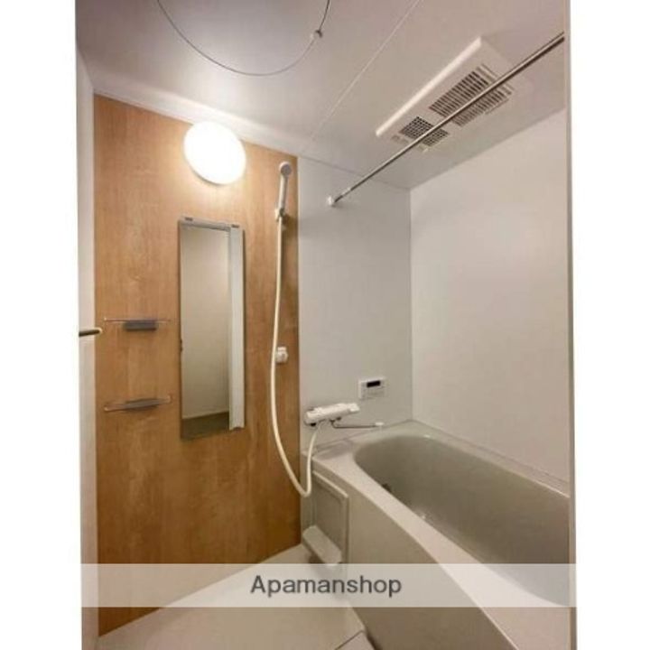 福岡県太宰府市通古賀3丁目の賃貸アパートB302の風呂