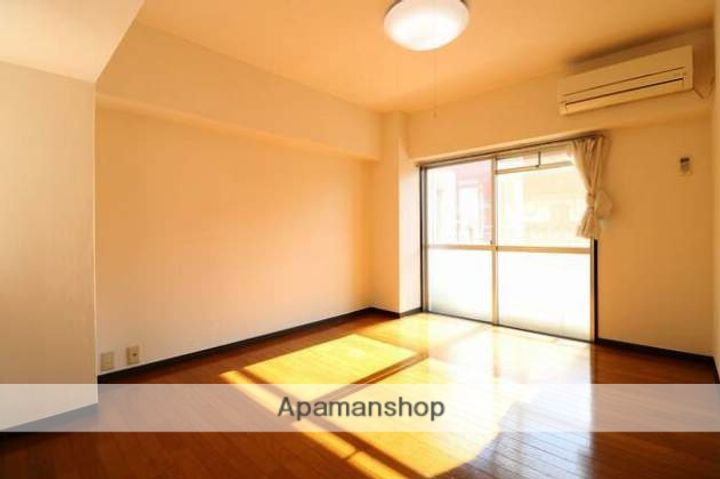 福岡県太宰府市石坂1丁目の賃貸マンション202の居間