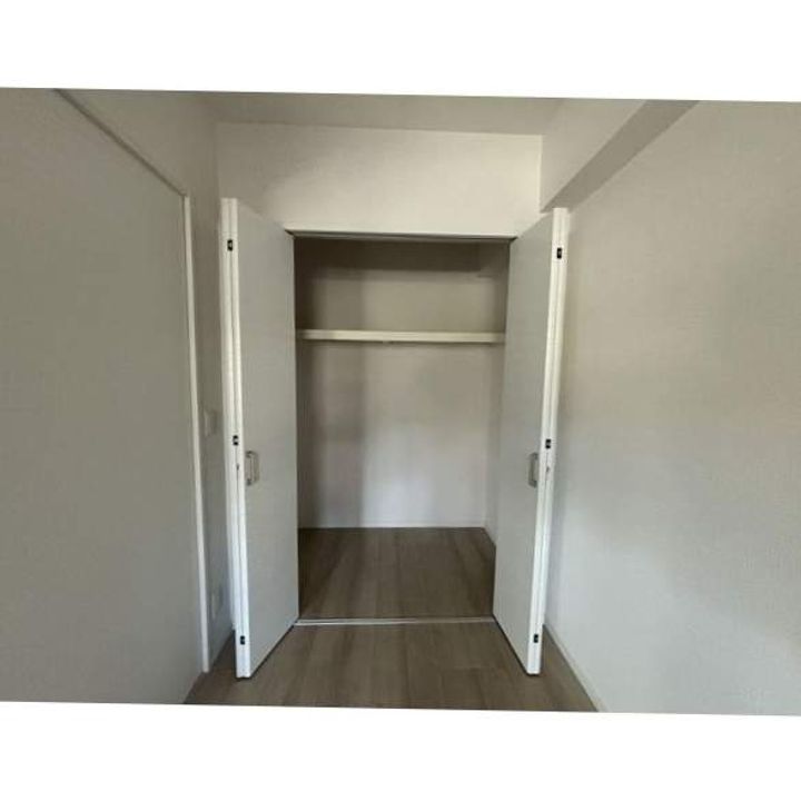 福岡県福岡市南区寺塚1丁目の賃貸マンションの内装