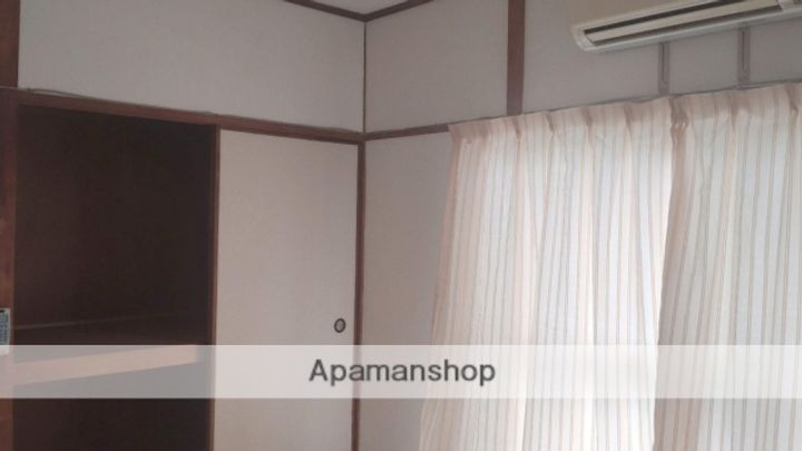 福岡県筑紫野市二日市西3丁目の賃貸マンションBの居間