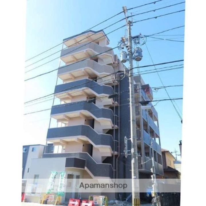 リラス2000年通り.の外観