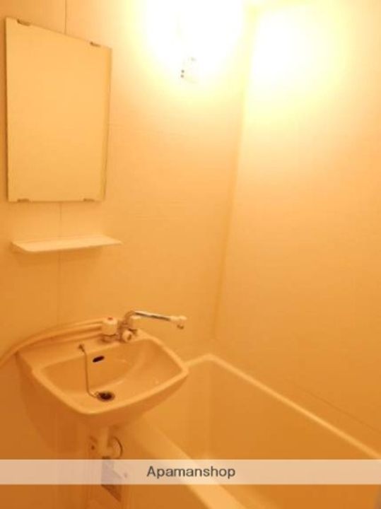 福岡県福岡市博多区美野島2丁目の賃貸アパートの内装