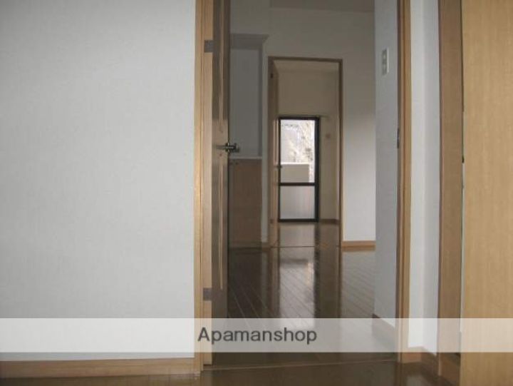 福岡県福岡市博多区博多駅南2丁目の賃貸マンションの玄関