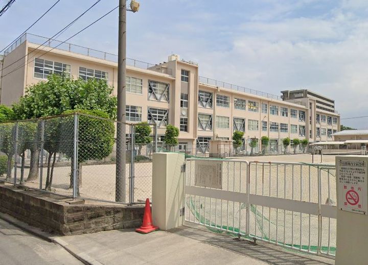 福岡県福岡市博多区吉塚4丁目の賃貸マンションの周辺