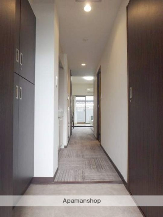 福岡県福岡市博多区祇園町の賃貸マンションの玄関