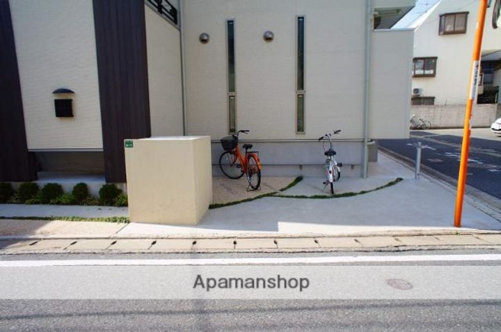 福岡県福岡市博多区吉塚1丁目の賃貸アパートの外観