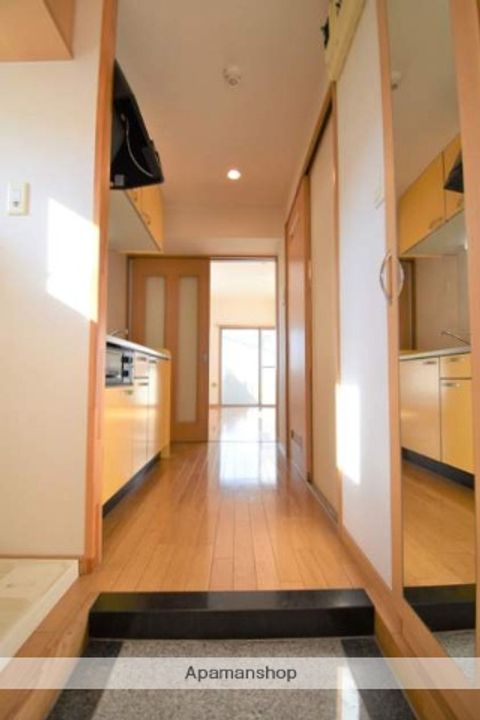 福岡県福岡市博多区住吉2丁目の賃貸マンションの玄関