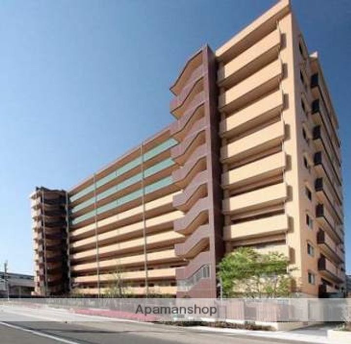 福岡県福岡市博多区吉塚5丁目の賃貸マンションの外観
