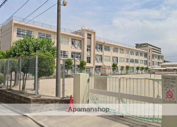 福岡県福岡市博多区吉塚5丁目の賃貸マンションの周辺