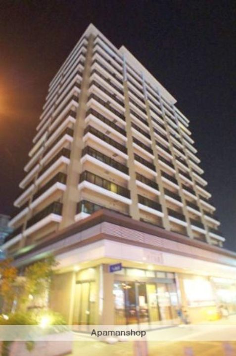 福岡県福岡市博多区吉塚本町の賃貸マンションの外観