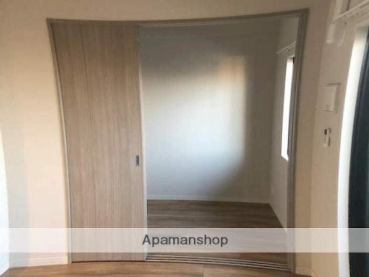 ドゥーエ赤坂の内装