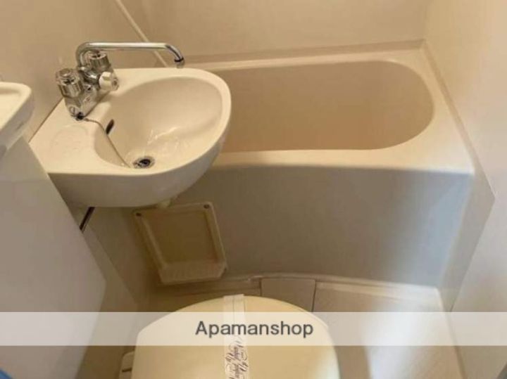 アクセス天神の内装