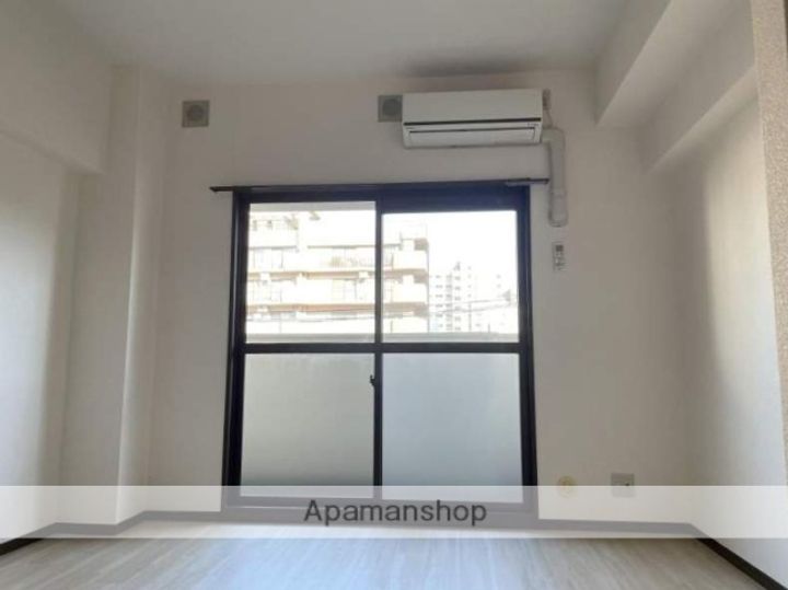 アクセス天神の居間