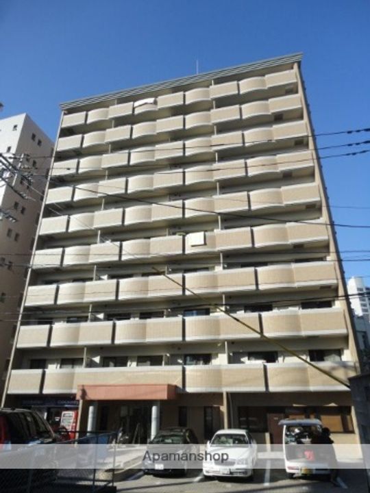 アクセス天神の外観