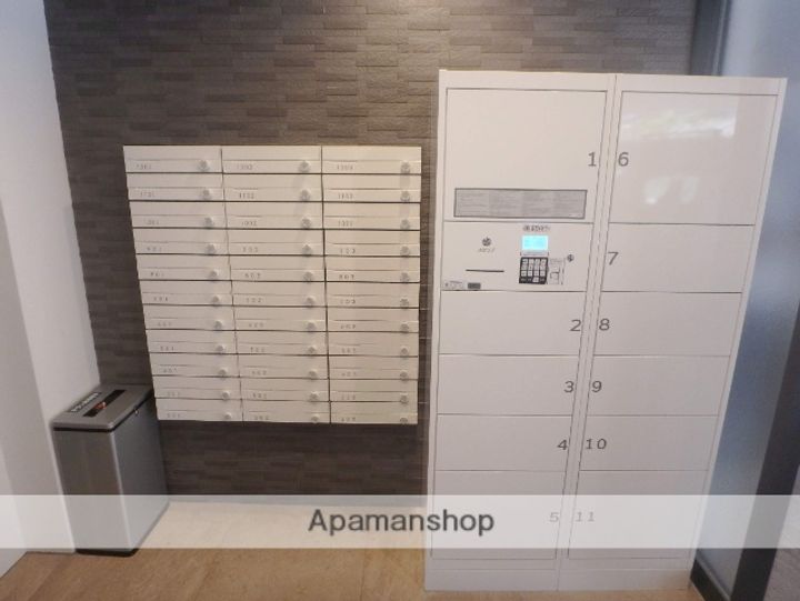 大蔵ビル桜坂の外観